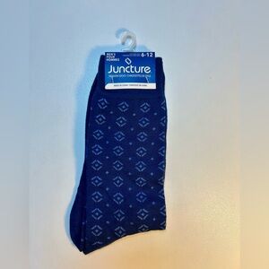 🔥NWT Juncture Men's Blue Fashion Dress Socks, fits shoe sizes 6-12